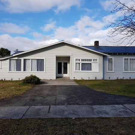 Taylors Lodge Turangi Exterior photo